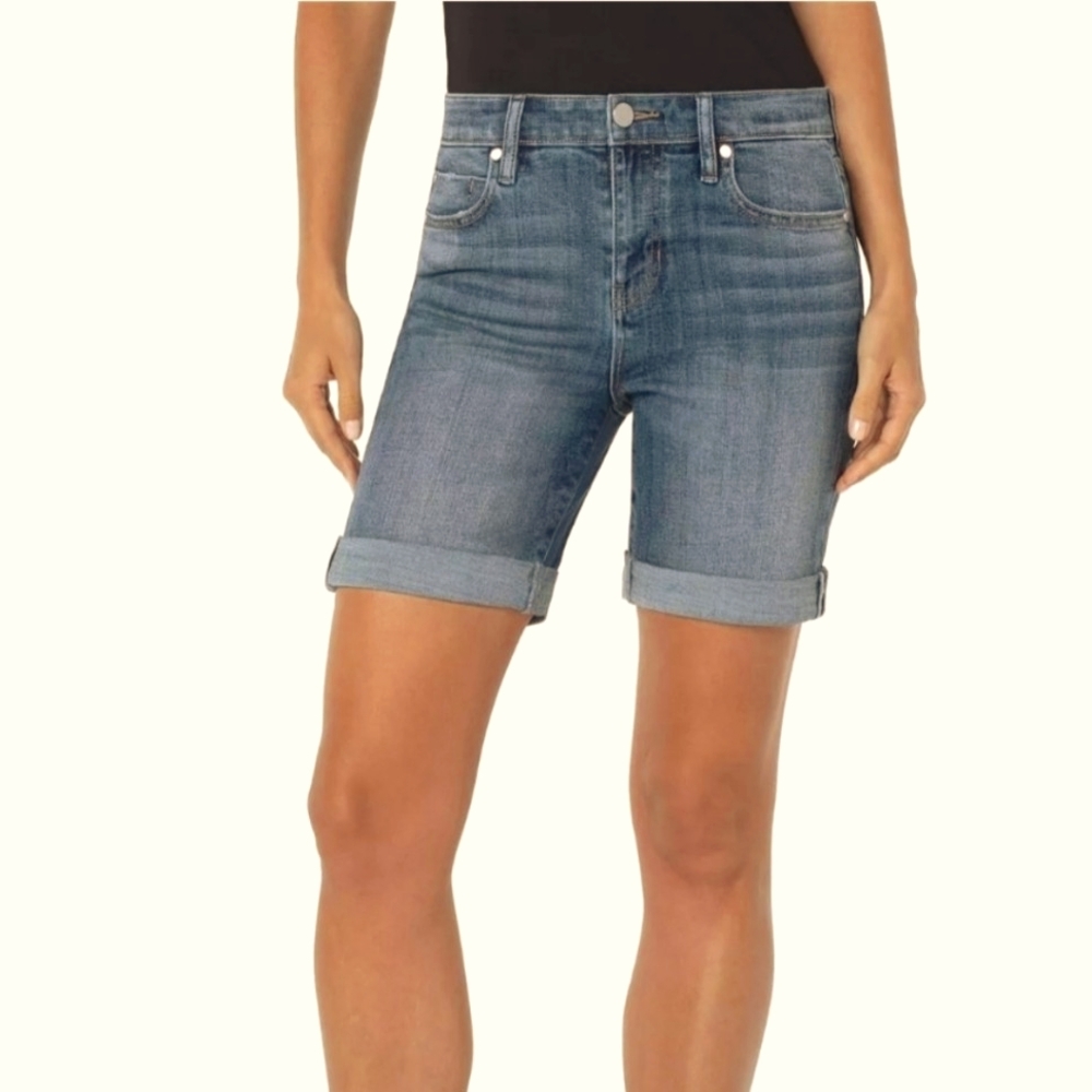 LIVERPOOL Los Angeles Marley Girlfriend Shorts w/ Rolled Cuff in Newton Size 26